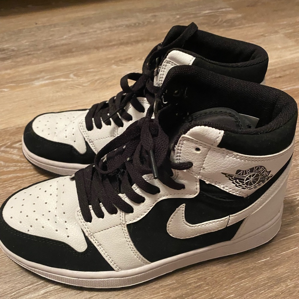 air jordans black and white